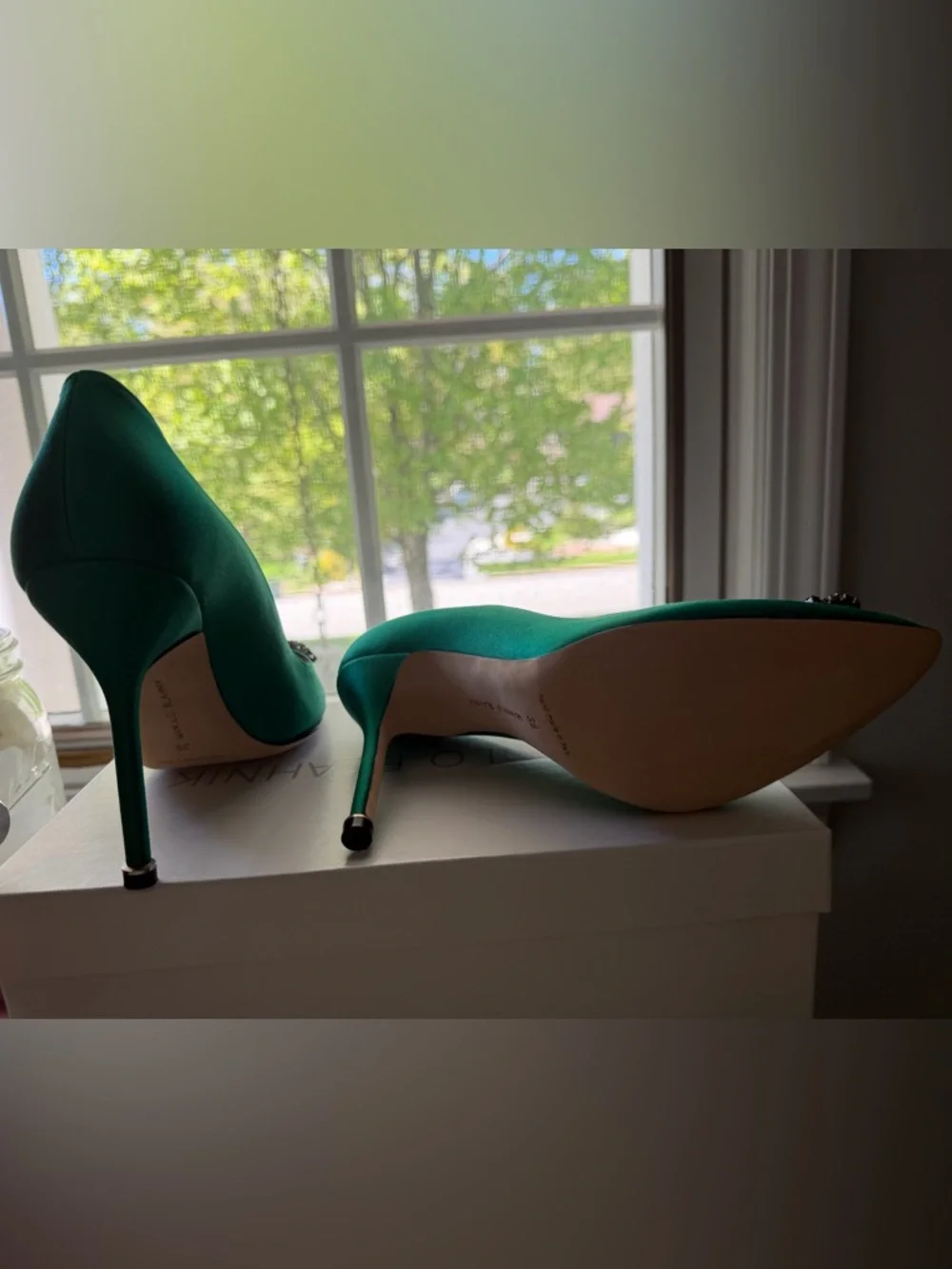 Manolo Blahnik Emerald Green Satin Hangisi Crystal Buckle Pumps - Picture 6 of 10